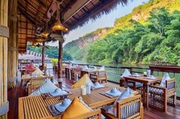 The FloatHouse boeken