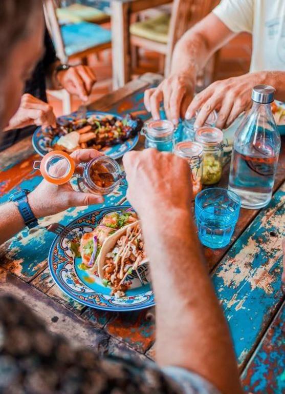 The Hut Bonaire boeken, Bonaire