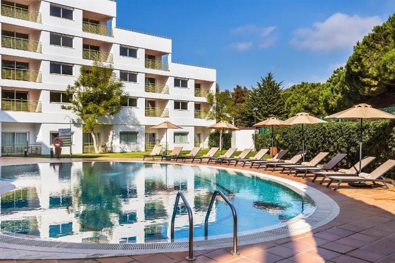 The Patio Suite Hotel boeken