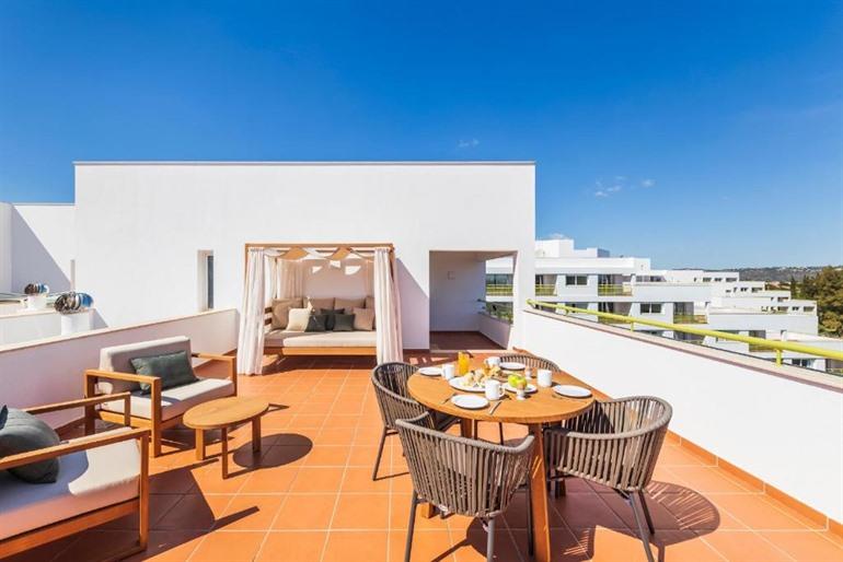 The Patio Suite Hotel boeken