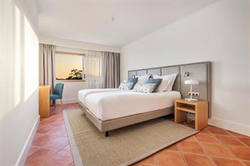 The Patio Suite Hotel boeken