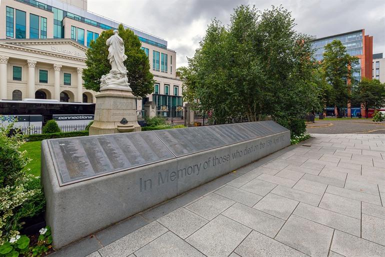 The Titanic Memorial in Belfast, Ierland