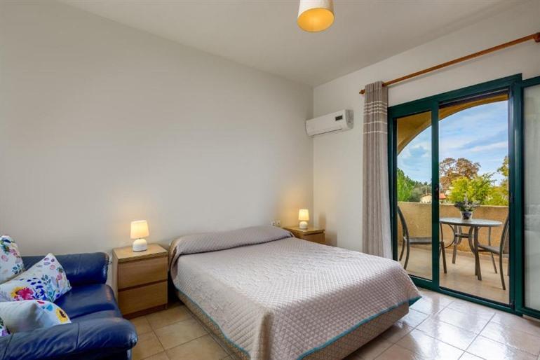 The Tower with the Orange tree garden boeken