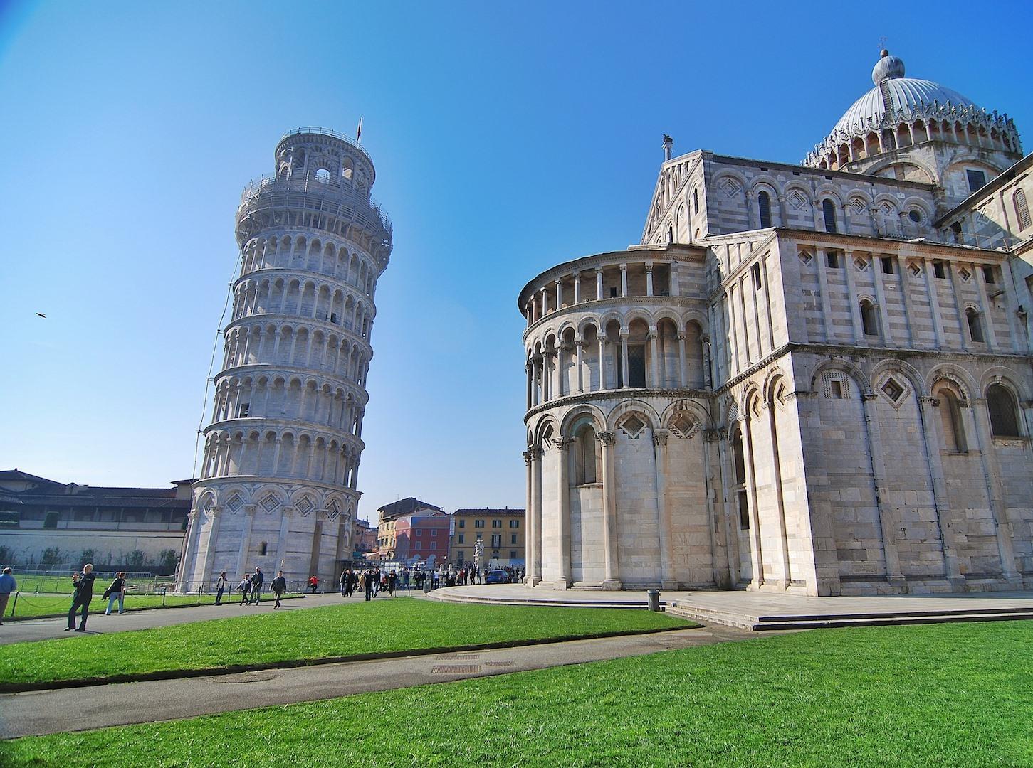 plein microfoon titel Toren van Pisa bezoeken? Tips, tickets + wachtrijen vermijden?