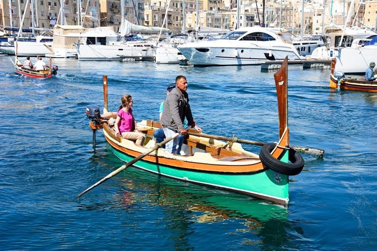 Traditionele Maltese Dgħajsa boot