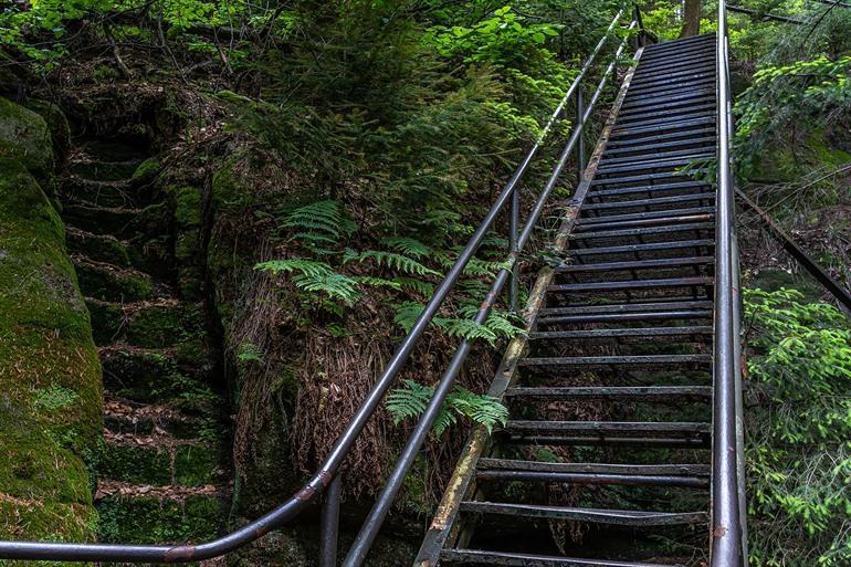 Trappen op de Malerweg in Altendorf