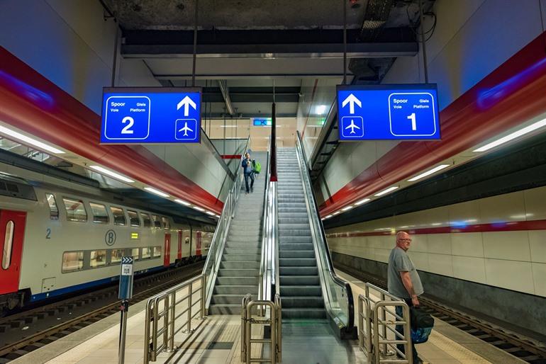 Treinstation van Brussels Airport, Brussel