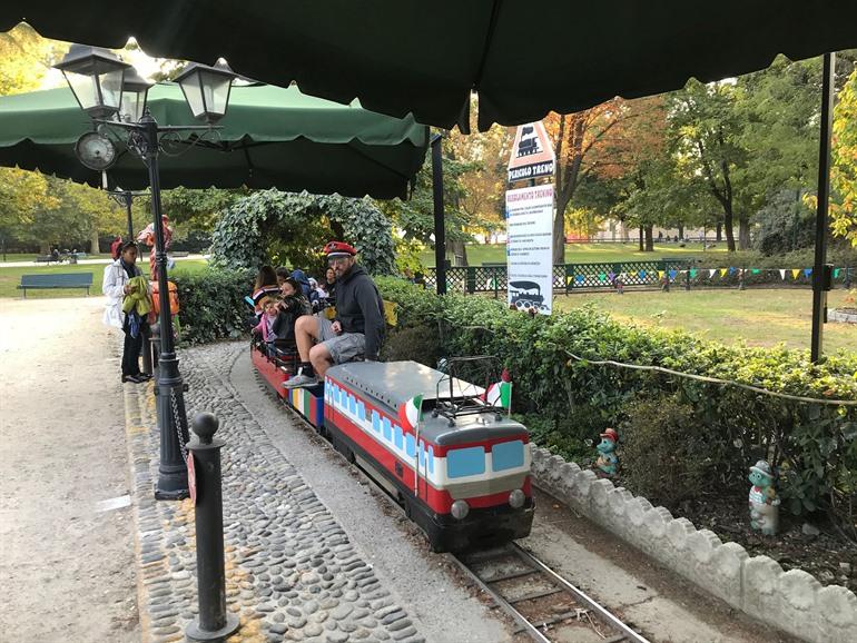 Treintje in Parco Giochi Castello, Milaan