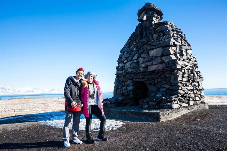 Trolachtige monument Bardur