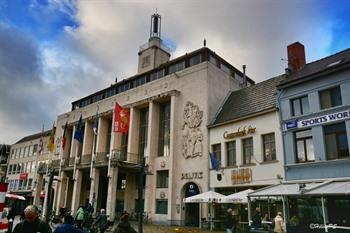 Turnhout binnenplaats kasteel