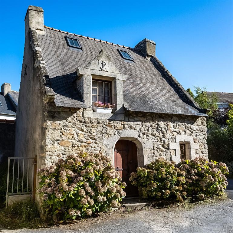 Typische oude kapiteinswoning op Île d'Arz, Frankrijk