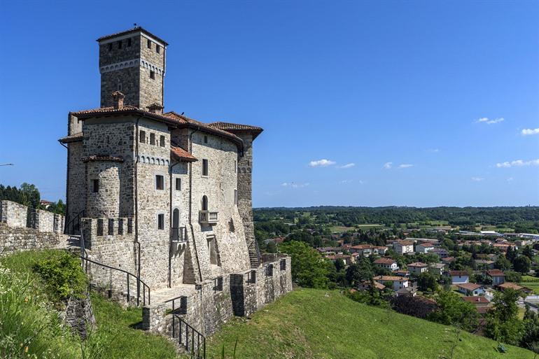 Uitzicht op Castello Savorgnan di Artegna, Artegna