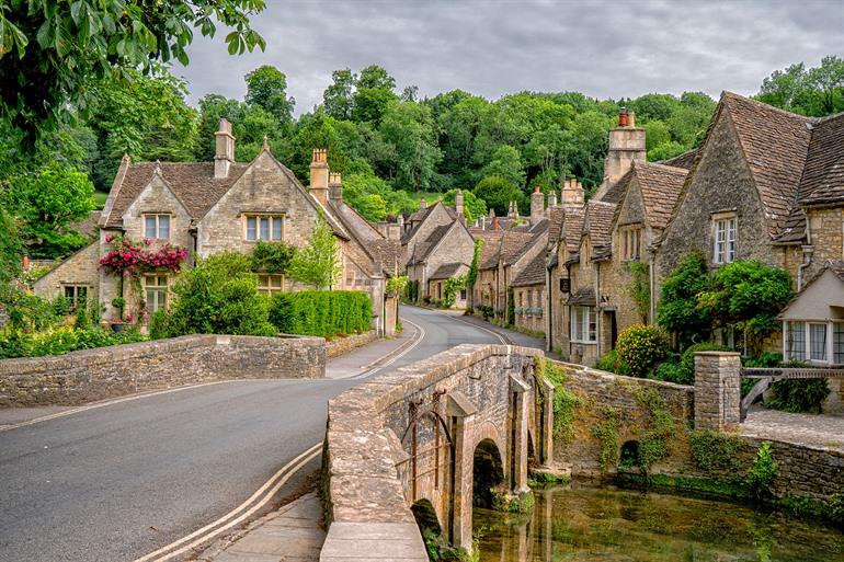 Uitzicht op Castle Combe