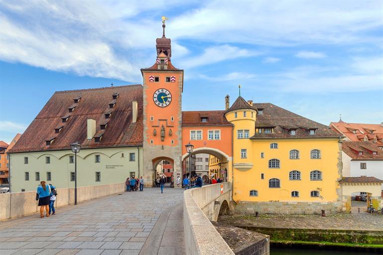 Uitzicht op de Brückenturm, Stenen Brug van Regensburg