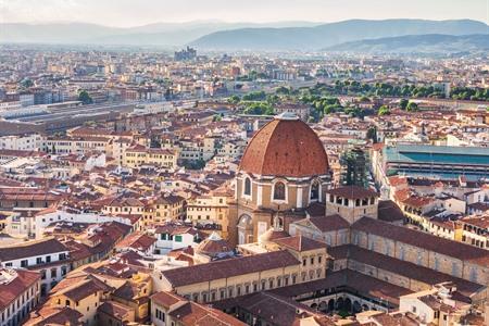Uitzicht op de Cappelle Medicee in Firenze