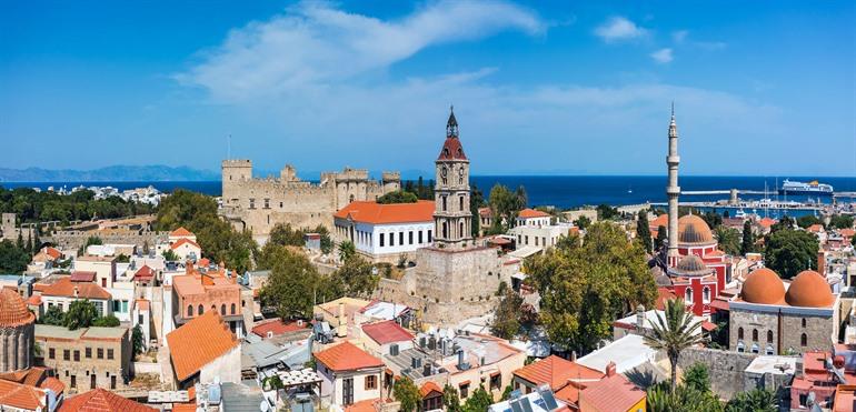 Uitzicht op de Oude stad van Rhodos