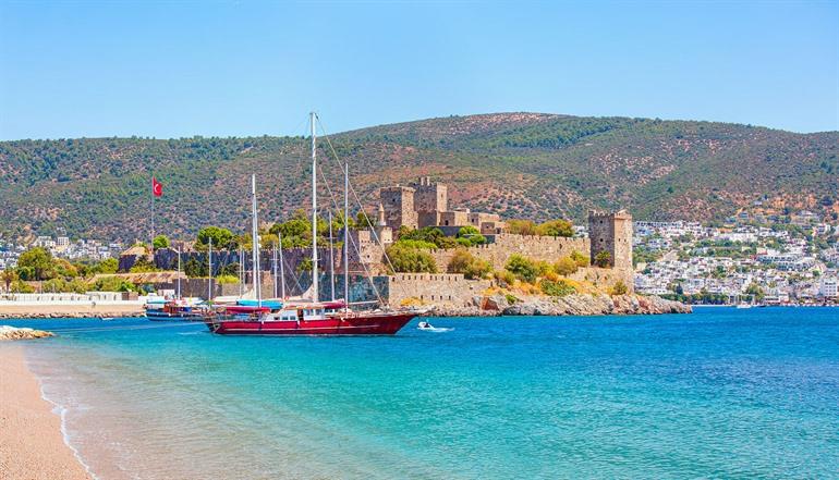 Uitzicht op de Petrusburcht van Bodrum, Turkse Riviera
