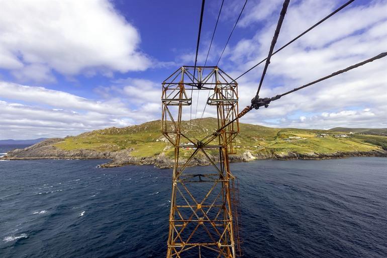 Uitzicht op Dursey Island vanuit de kabelbaan, Ierland