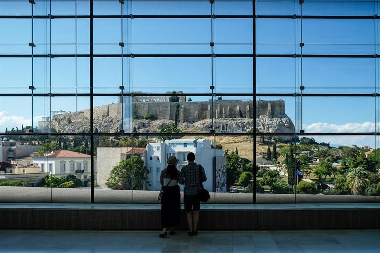 Uitzicht op het Akropolis vanuit het museum, Athene