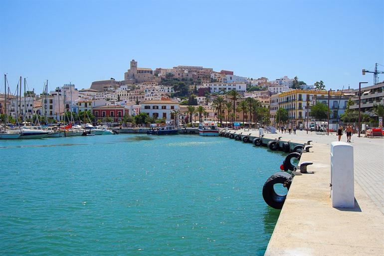Uitzicht op Ibiza-stad