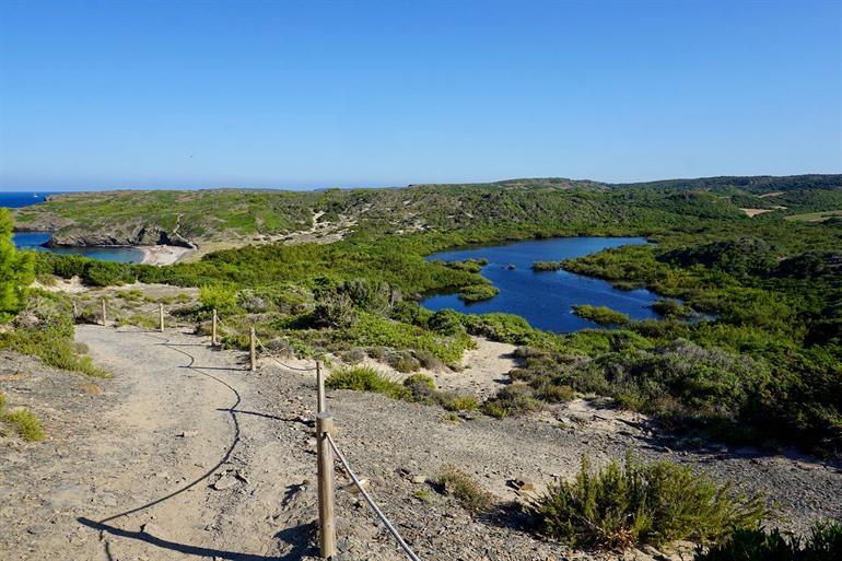 Uitzicht over het natuurpark Albufera des Grau, Menorca