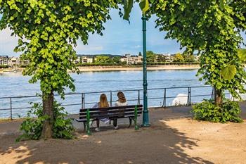 Uitzicht vanaf Alter Zoll over de Rijn, Bonn