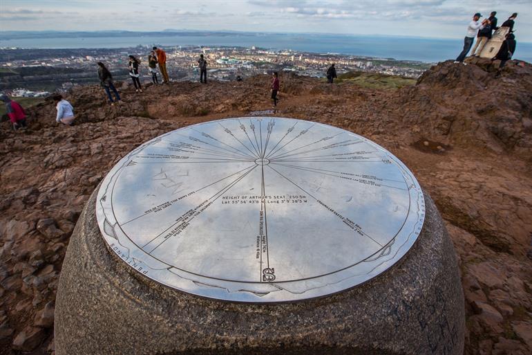 Uitzichtpunt op de Arthur’s Seat in Edinburgh