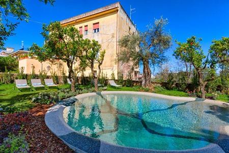 Unconventional Sorrento Coast in Sorrento