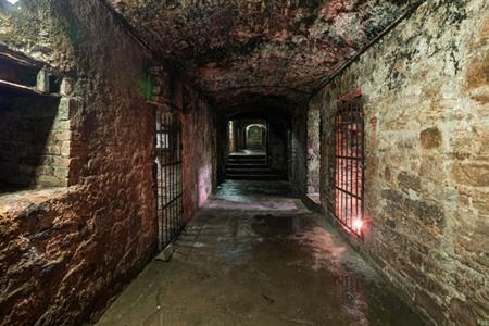 Underground Vaults bezoeken, de duistere kant van Edinburgh: alle info, tips & tickets