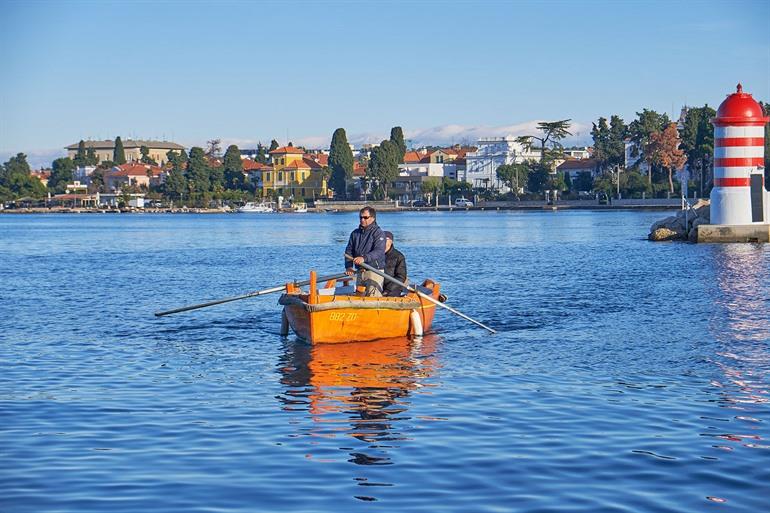 Vaar mee met de Barkajoli roeiboot, Zadar