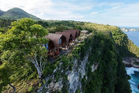 Verblijf boven op een klif met panoramisch uitzicht op de oceaan