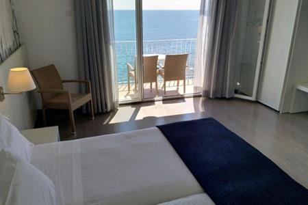 Verblijf in Hotel Mediterrani