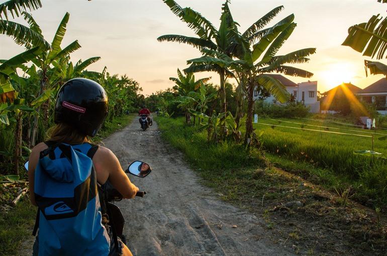 Verken de mooiste plekjes in Bali met de scooter