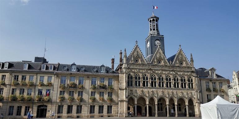 Via Thiérache - Dag 6 - Stadhuis Saint-Quentin