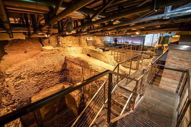 Vicus Caprarius, archeologische site onder de Trevi fontein in Rome