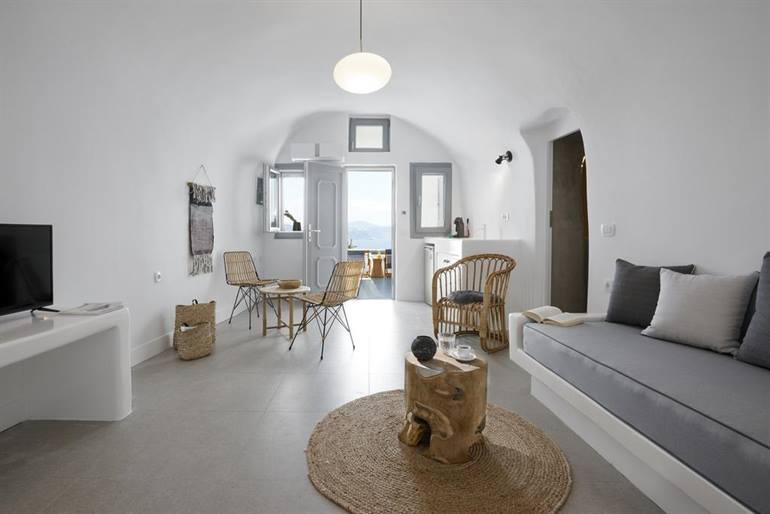 Virginia's Cave Villas (Oia, Santorini)