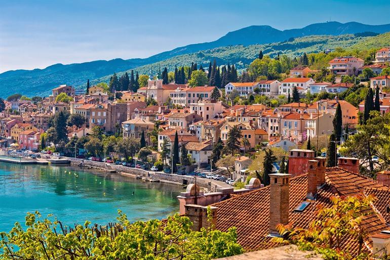 Vissersdorpje Volosko in de Opatija Riviera, Kroatië