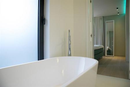 Vixx Hotel Suites Mechelen