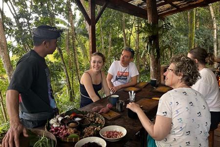 Volg een kookworkshop met een lokale chef-kok in de heilige bergen van Sidemen