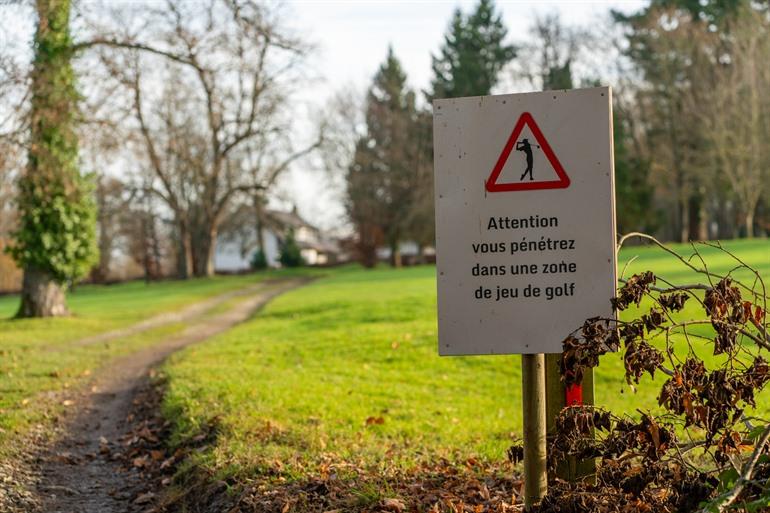 Wandelen door de golfclub