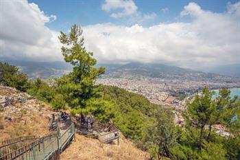 Wandeling naar het kasteel van Alanya, Turkije