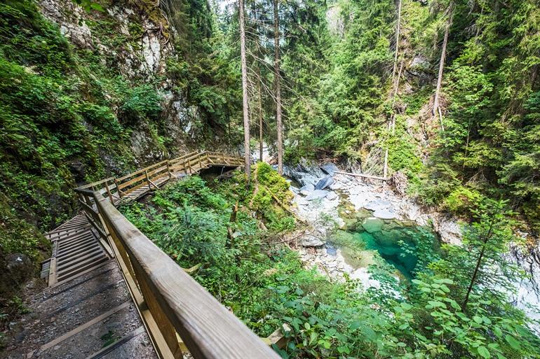 Wandelpaden over de spectaculaire kloven, Gorges de la Diosaz