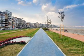 Wandelpromenade Kordon in Izmir, Turkse Riviera