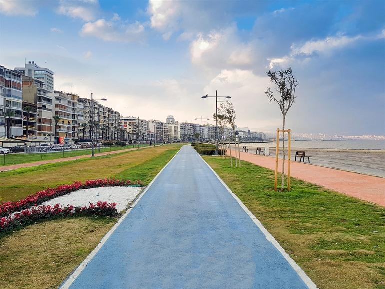 Wandelpromenade Kordon in Izmir, Turkse Riviera