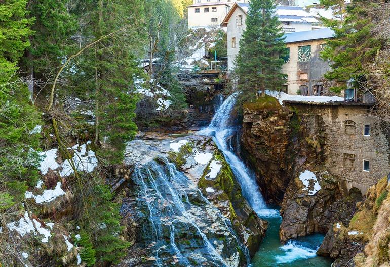 Waterval in kuuroord Bad Gastein, Oostenrijk