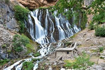 Watervallen in Nationaal park Aladağlar, Cappadocië