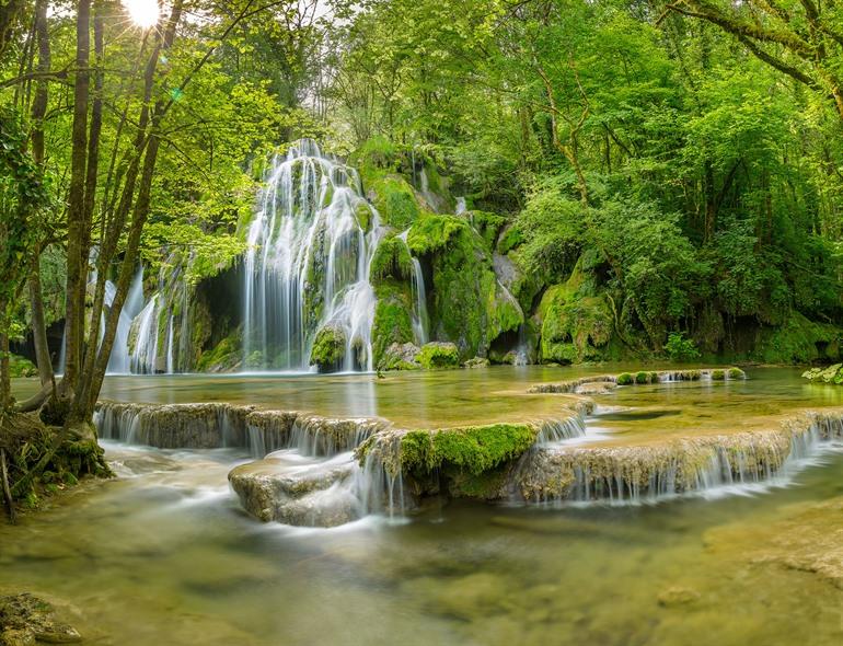 Watervallen van Turfs bezoeken, Jura