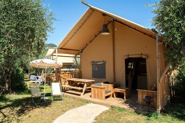Weekend Glamping Resort (San Felice del Benaco)