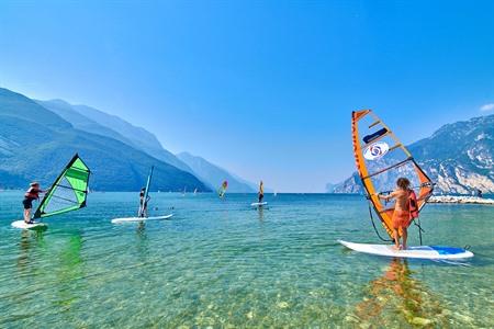 Windsurfen op het Gardameer