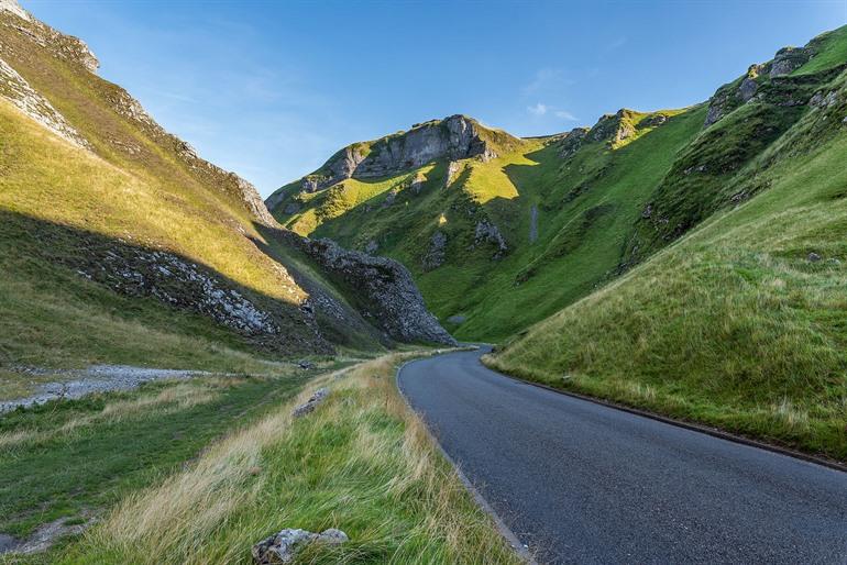 Winnats Pass in Castleton, Peak District